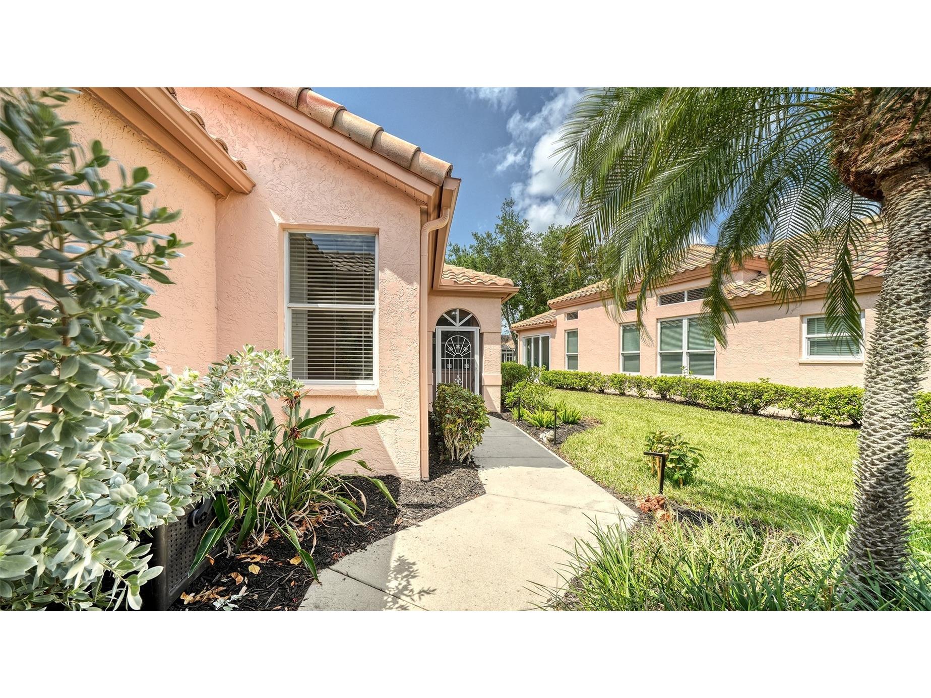 3799 Mira Lago Drive Sarasota FL 34238 A4687600 image4