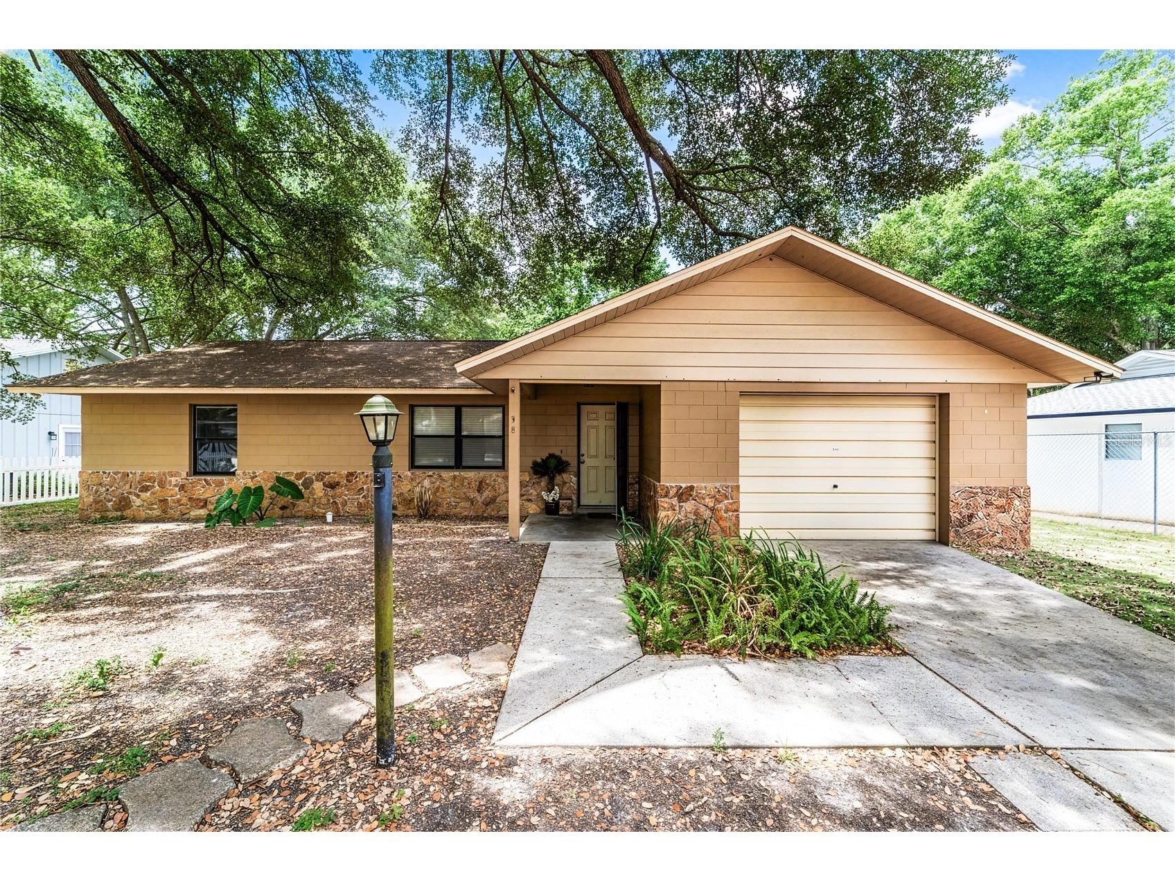 38 Almond Pass Drive Ocala FL 34472 OM723605 image1