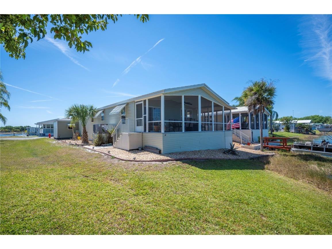 38 Queen Of Waters Street Lake Wales FL 33898 - SADDLEBAG LAKE L4951660 image3