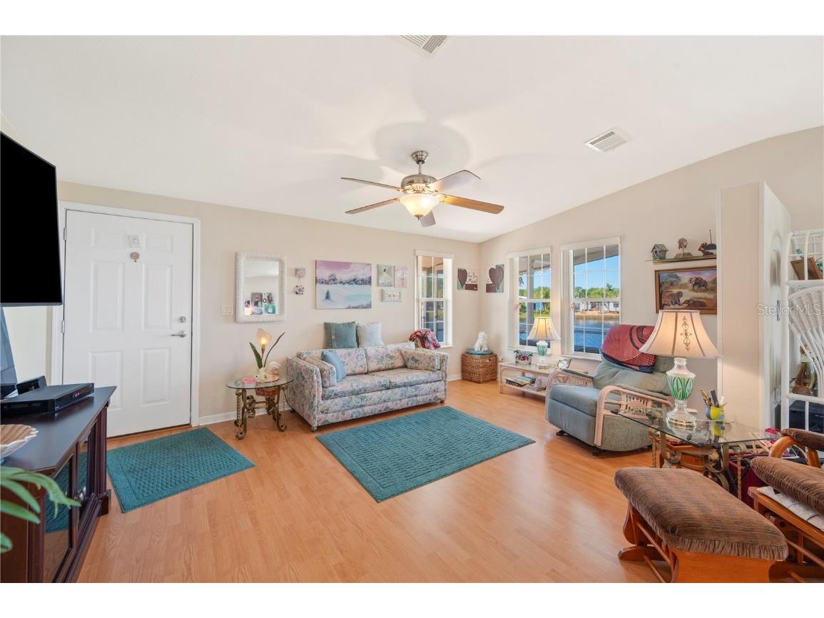 38 Queen Of Waters Street Lake Wales FL 33898 - SADDLEBAG LAKE L4951660 image7