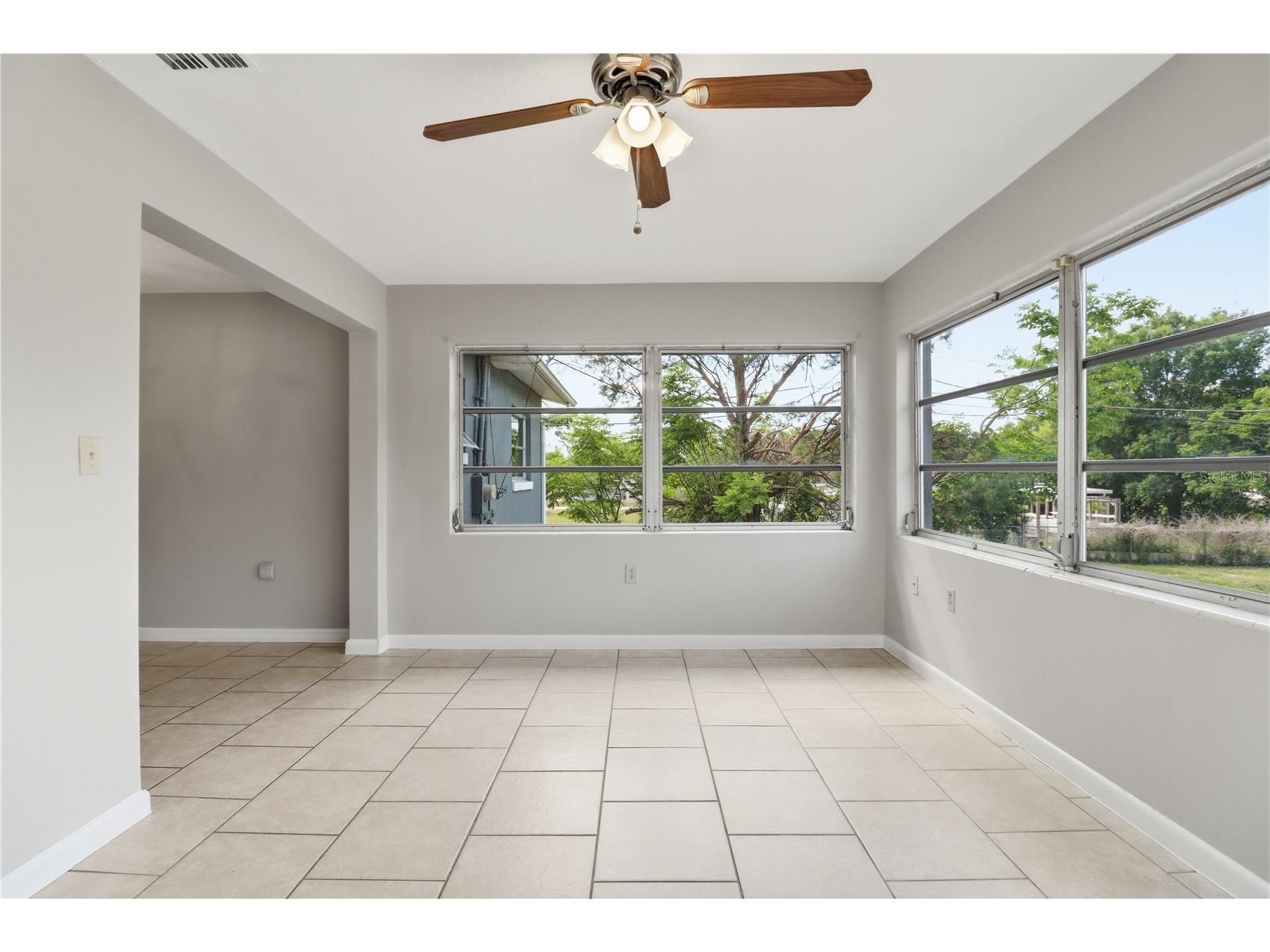 38 Regina Boulevard Beverly Hills FL 34465 P4938555 image25