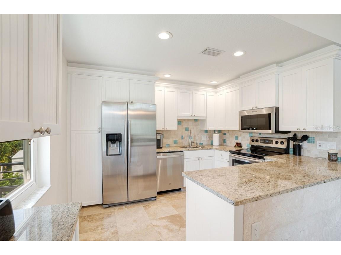 38 W Bay Street Osprey FL 34229 A4667010 image10