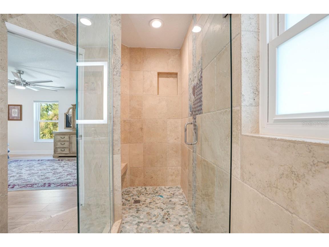 38 W Bay Street Osprey FL 34229 A4667010 image16