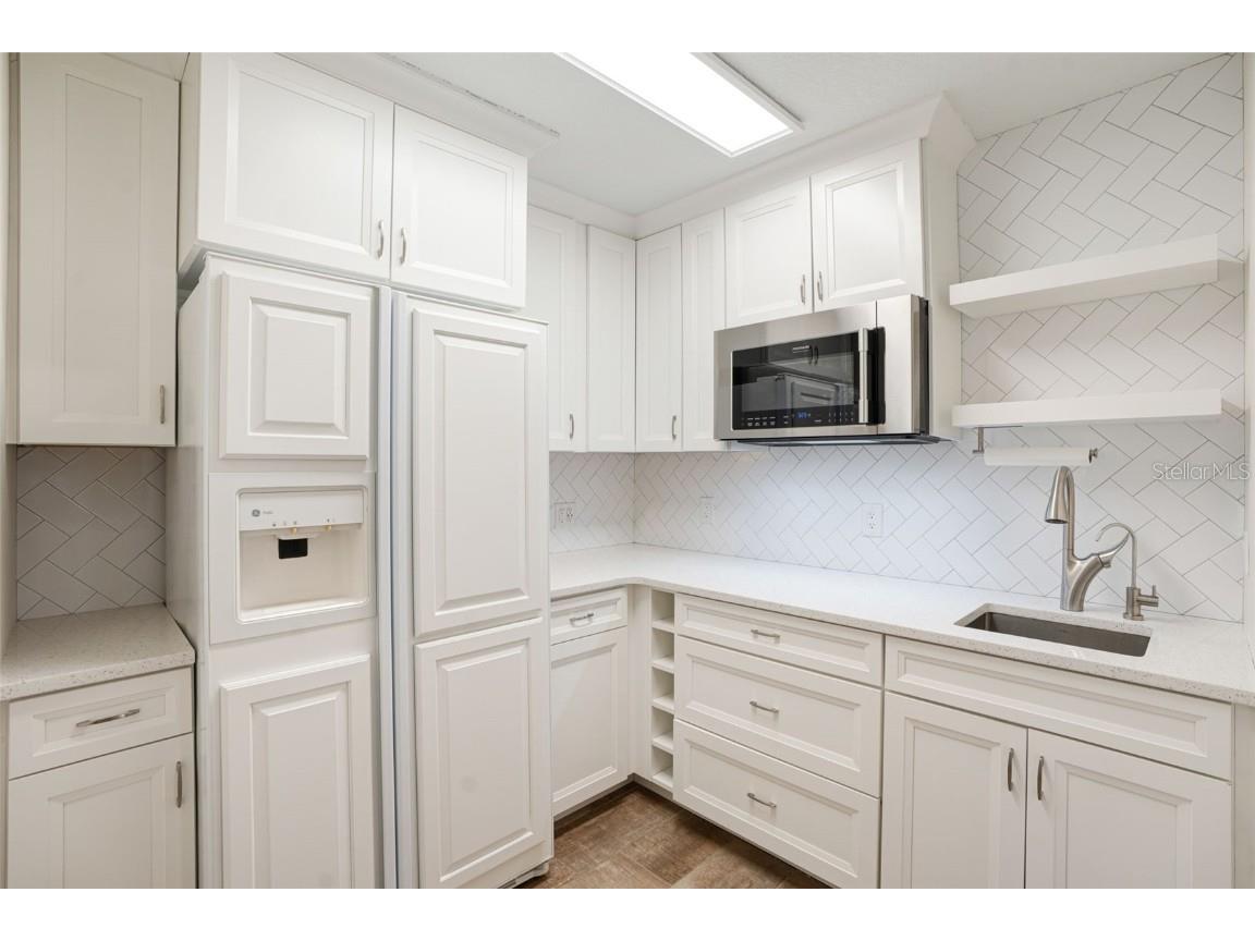 38 W Bay Street Osprey FL 34229 A4667010 image30