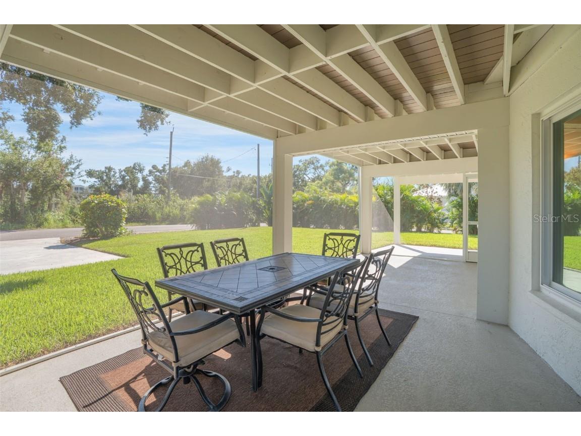 38 W Bay Street Osprey FL 34229 A4667010 image33