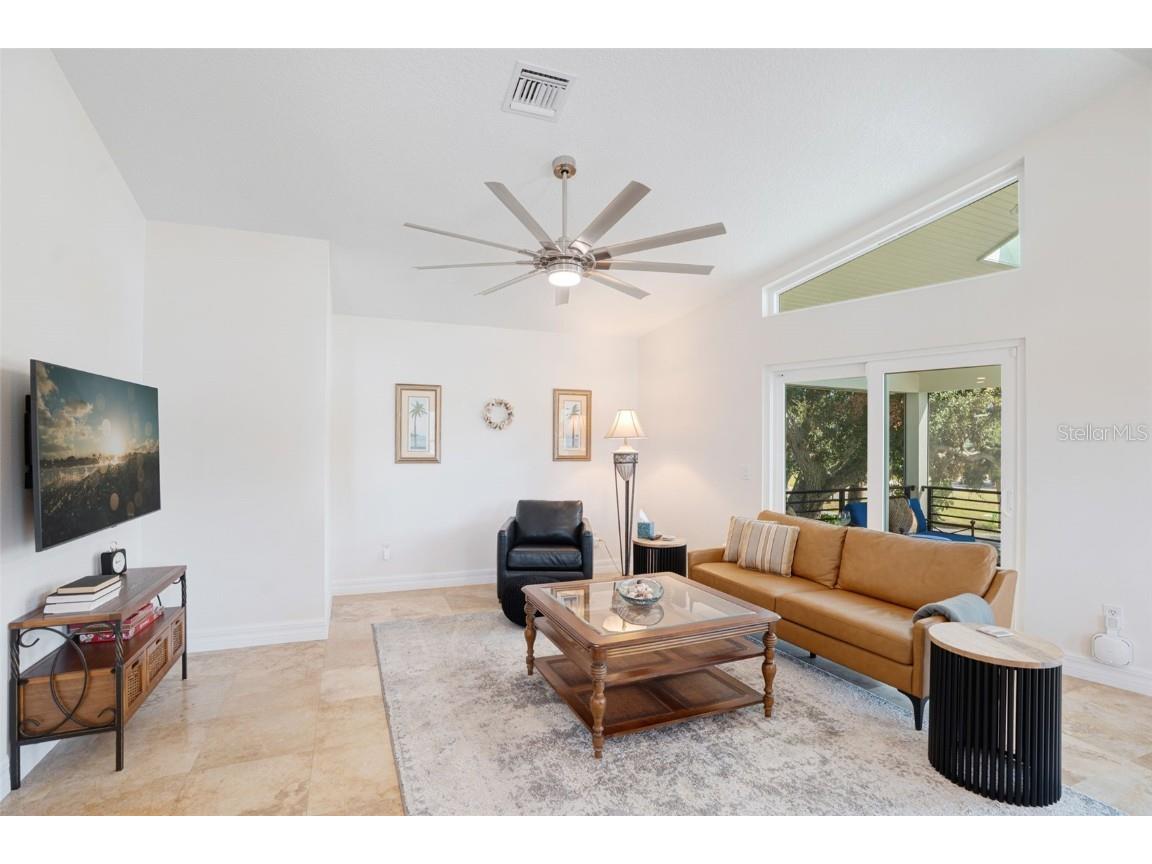 38 W Bay Street Osprey FL 34229 A4667010 image4