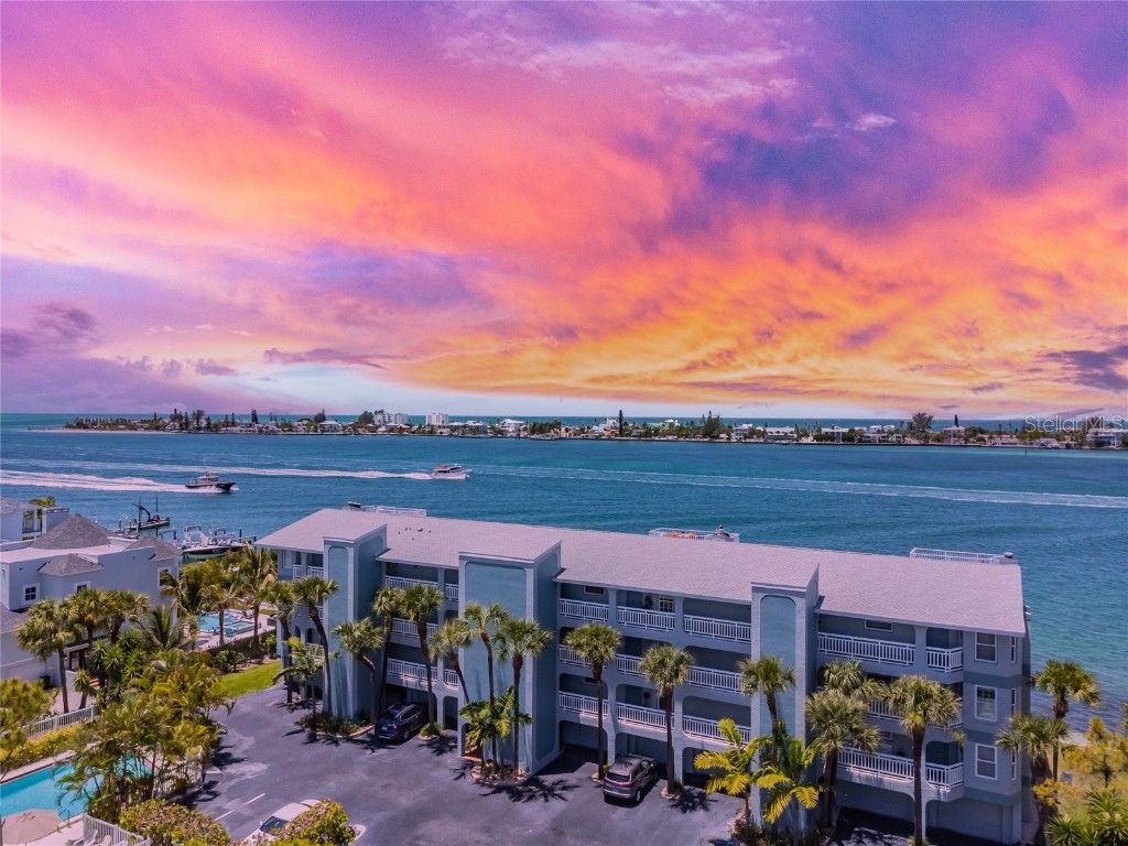 380 8th Avenue N #2 Tierra Verde FL 33715 - PASS-A-GRILLE CHANNEL U8164170 image1