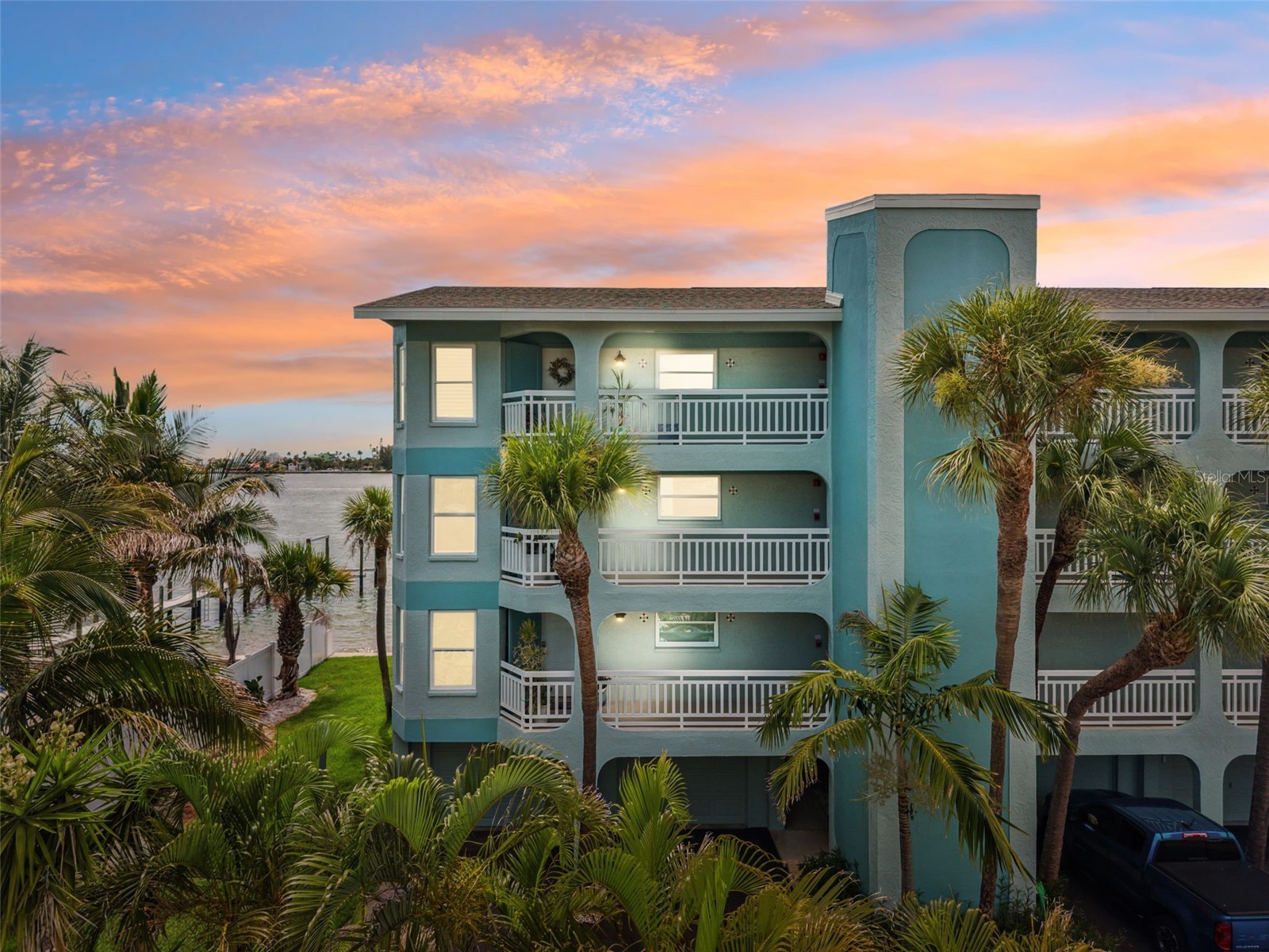 380 8th Avenue N #4 Tierra Verde FL 33715 - PASS-A-GRILLE CHANNEL TB8483946 image2