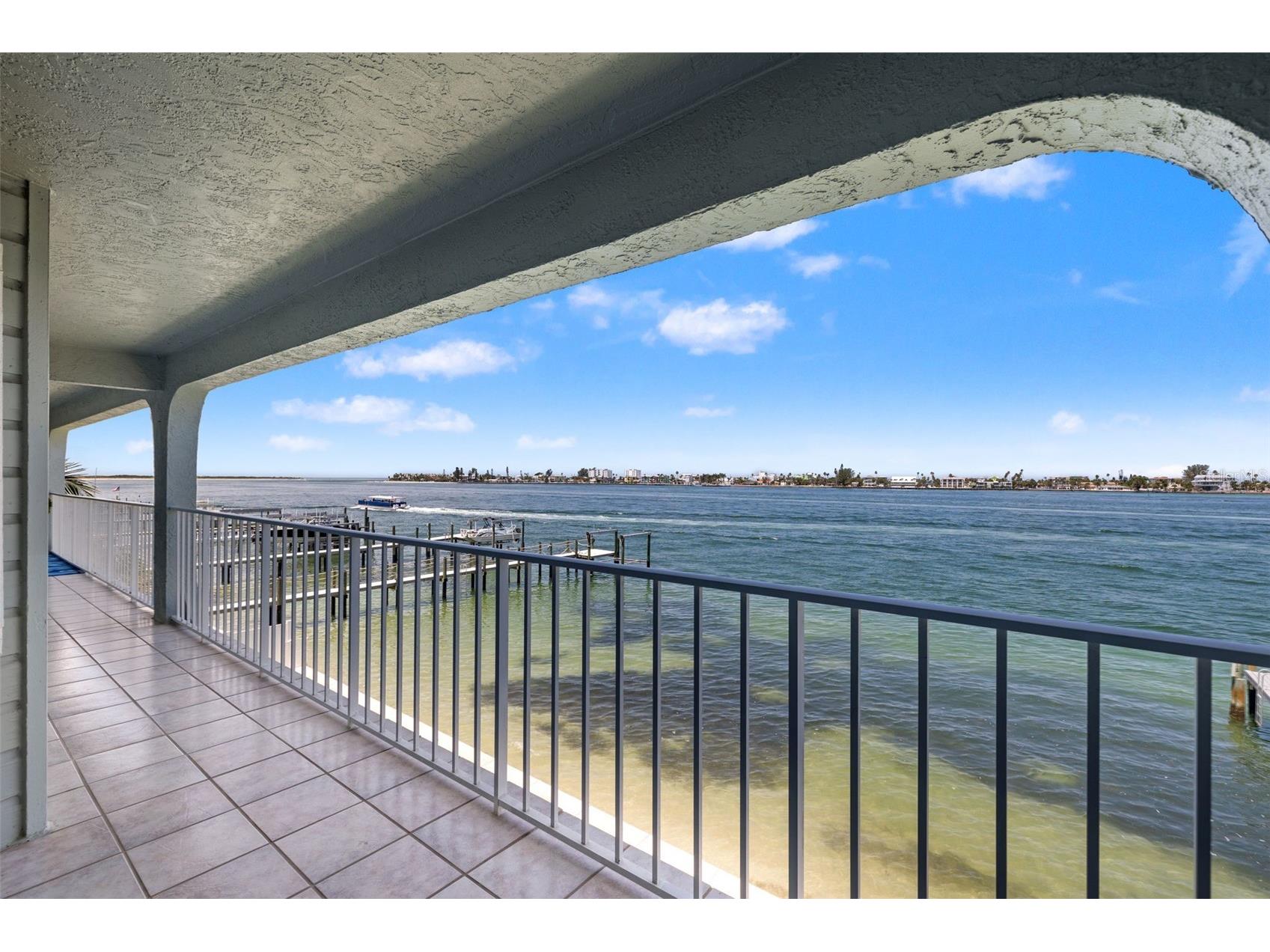 380 8th Avenue N #4 Tierra Verde FL 33715 - PASS-A-GRILLE CHANNEL TB8483946 image44