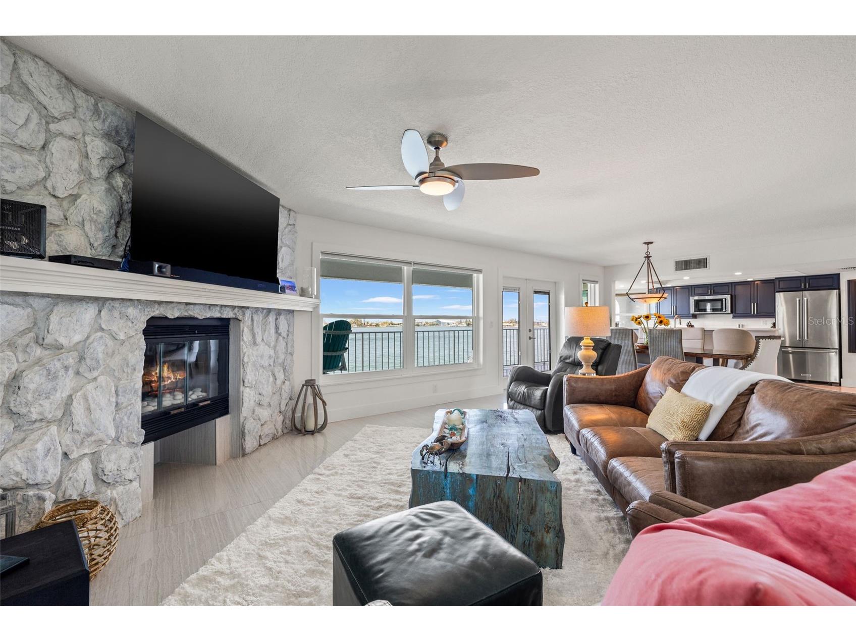 380 8th Avenue N #4 Tierra Verde FL 33715 - PASS-A-GRILLE CHANNEL TB8483946 image6