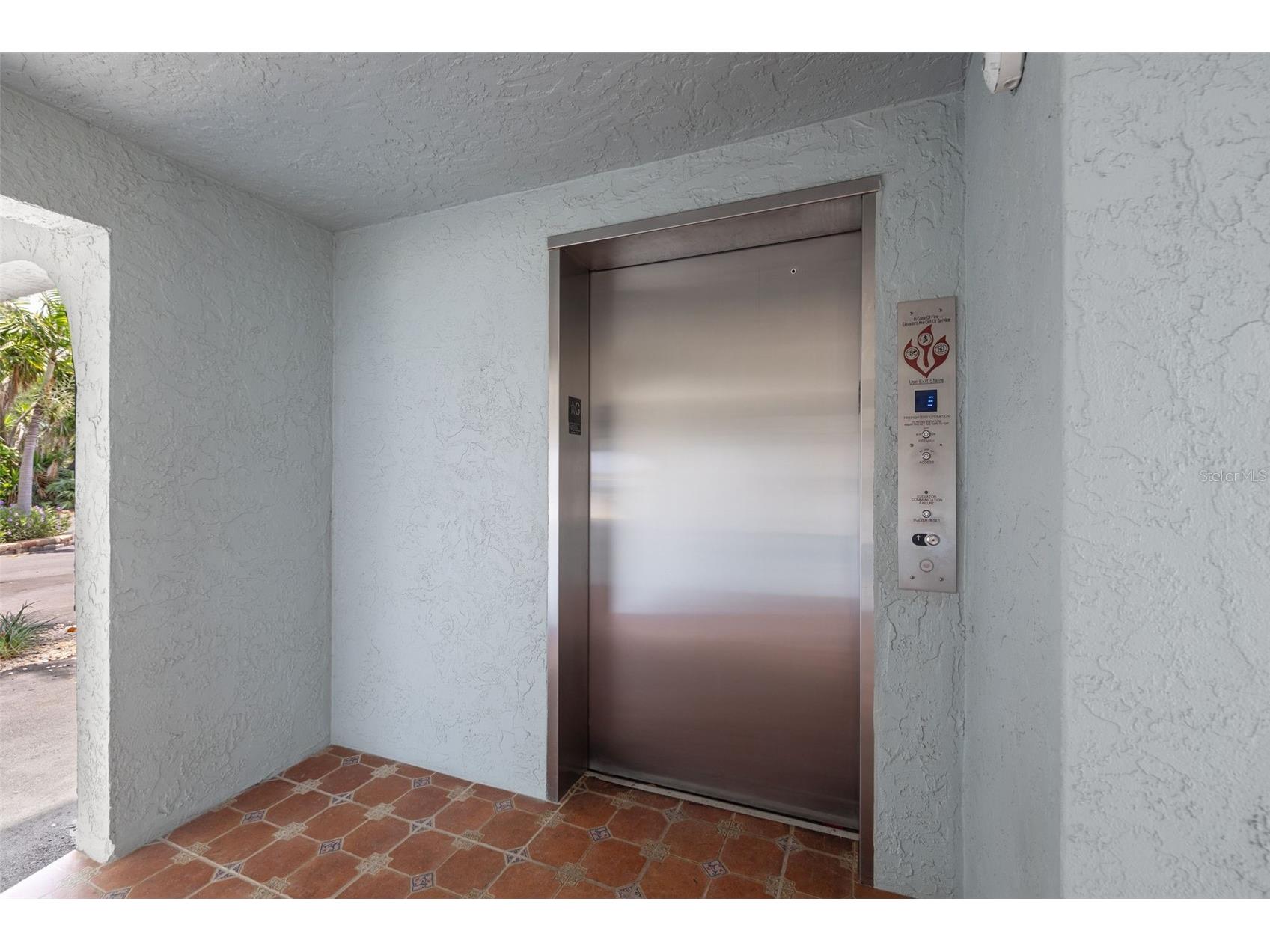 380 8th Avenue N #4 Tierra Verde FL 33715 - PASS-A-GRILLE CHANNEL TB8483946 image72