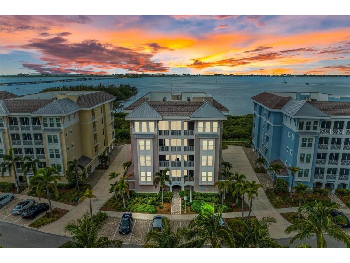 380 Aruba Circle #202 Bradenton FL 34209 - INTERCOASTAL-ANNA MARIA SOUND A4598581 image1