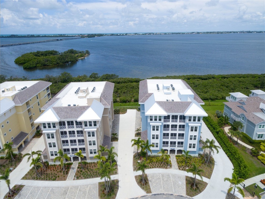 380 Aruba Circle #403 Bradenton FL 34209 - ANNA MARIA SOUND A4515334 image1