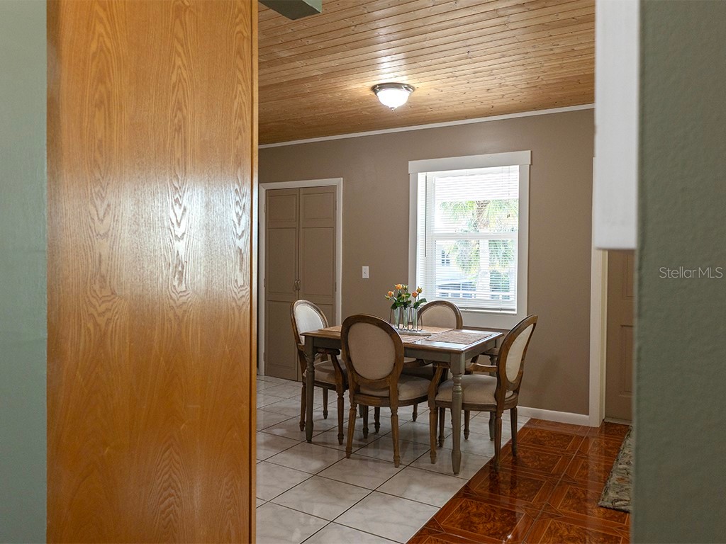 380 Base Avenue E #201 Venice FL 34285 A4674353 image14