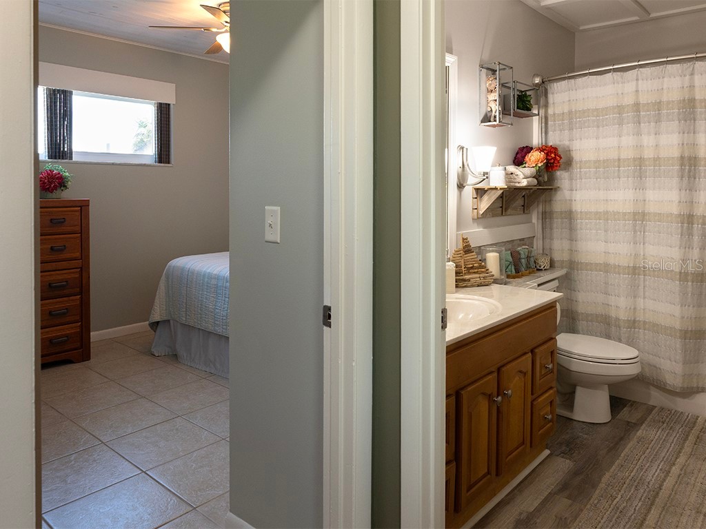 380 Base Avenue E #201 Venice FL 34285 A4674353 image24