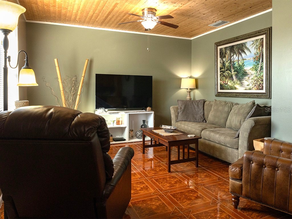 380 Base Avenue E #201 Venice FL 34285 A4674353 image7