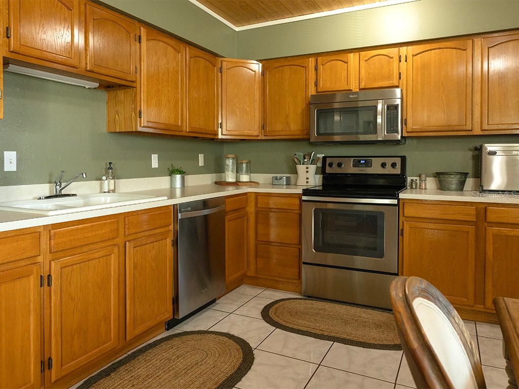 380 Base Avenue E #201 Venice FL 34285 A4674353 image9