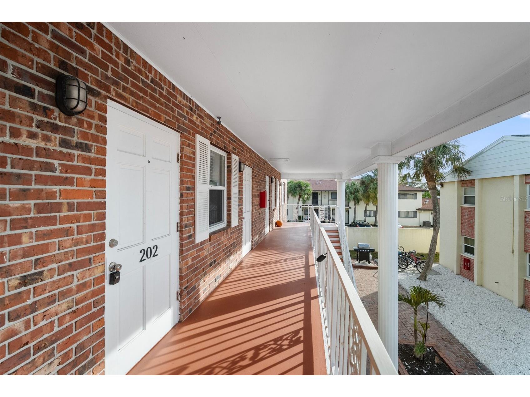 380 Base Avenue E #202 Venice FL 34285 C7525299 image3