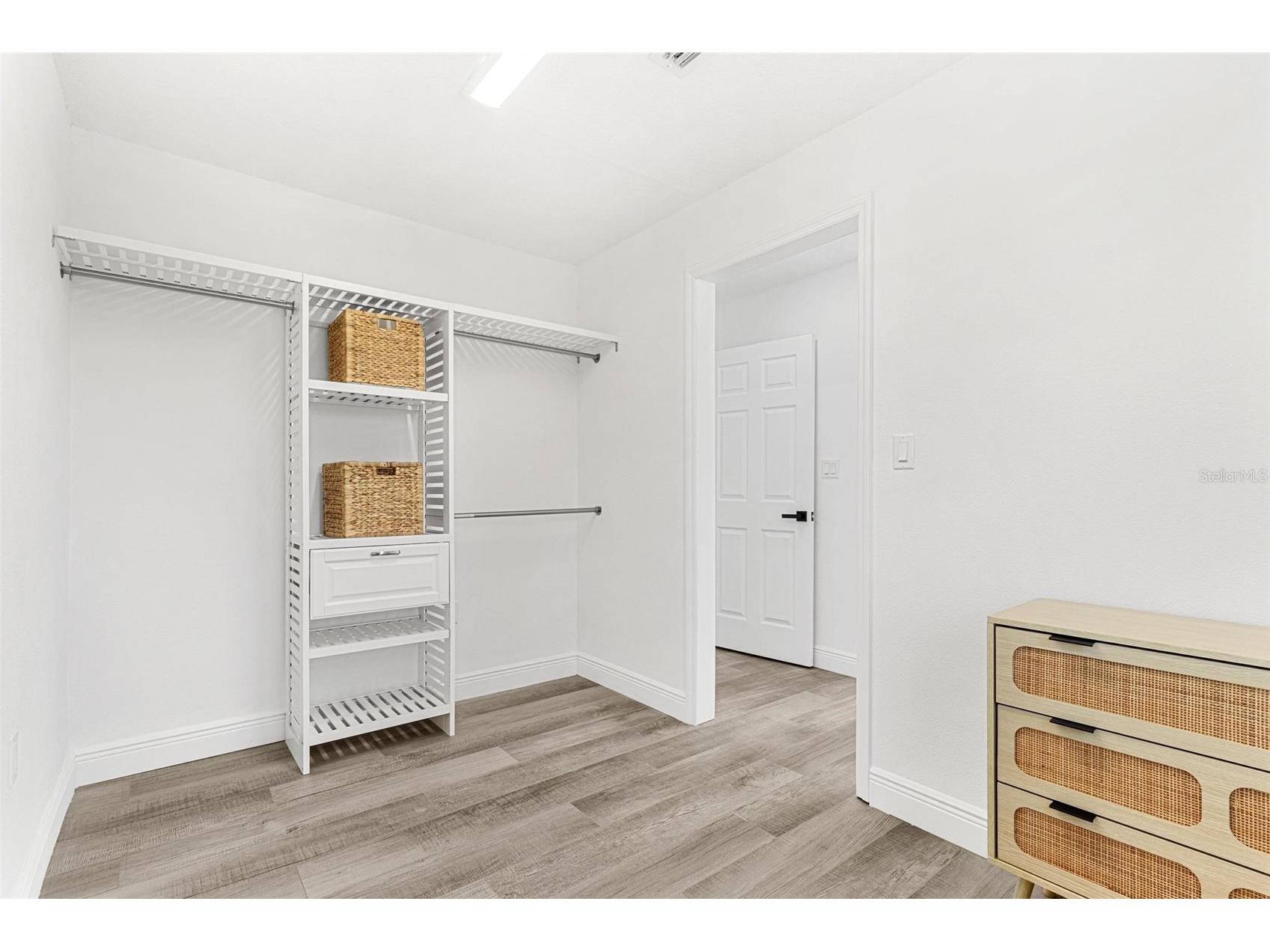 380 Colony Point Road S Saint Petersburg FL 33705 TB8471040 image32