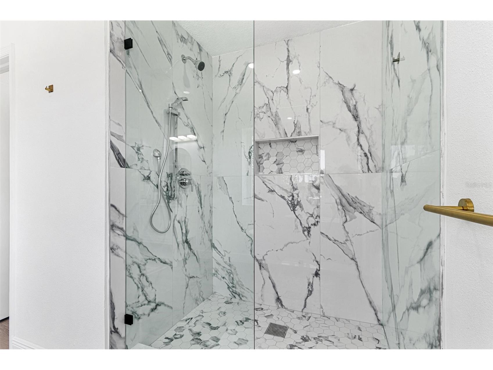 380 Colony Point Road S Saint Petersburg FL 33705 TB8471040 image37