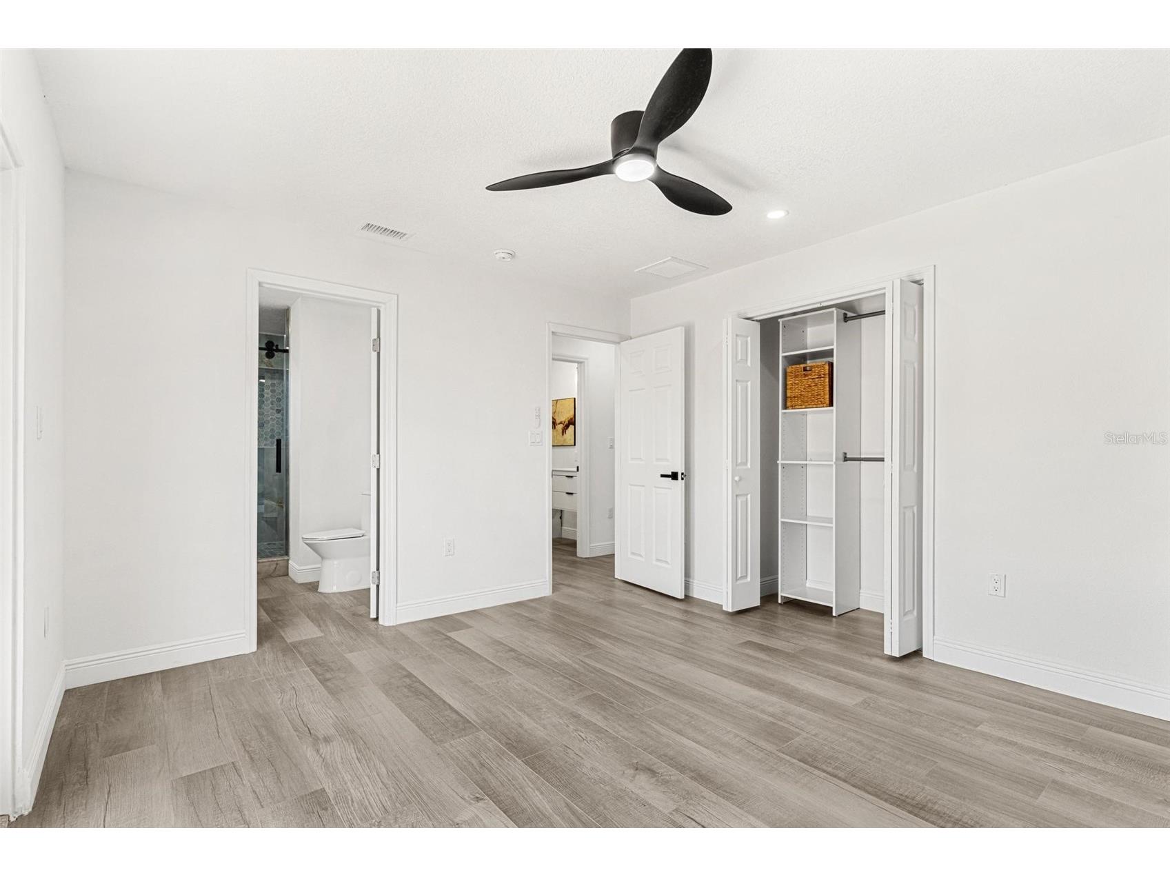 380 Colony Point Road S Saint Petersburg FL 33705 TB8471040 image40