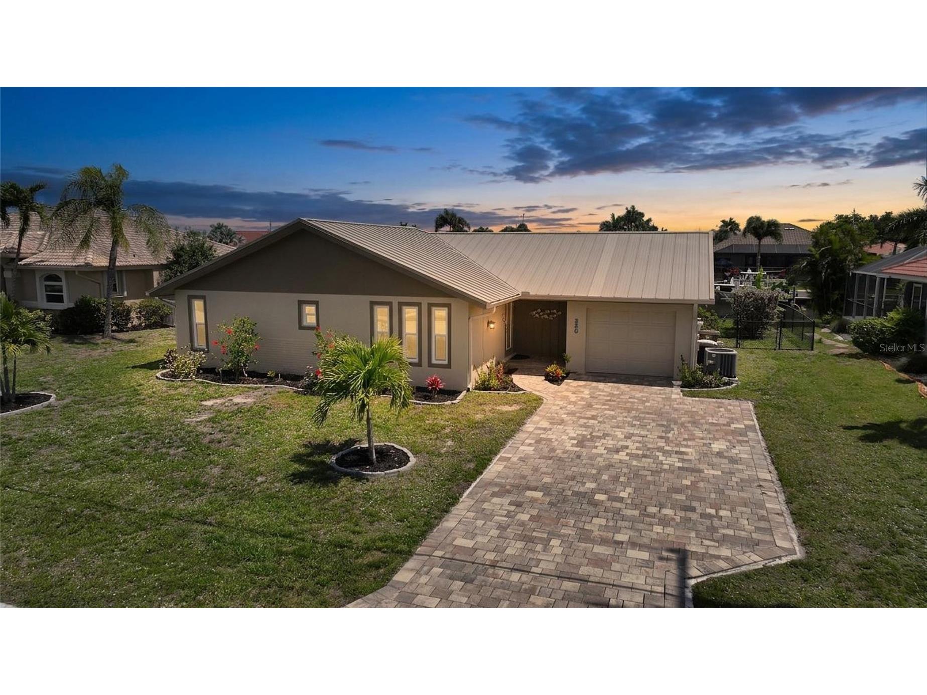 380 Coronado Drive Punta Gorda FL 33950 C7524214 image1