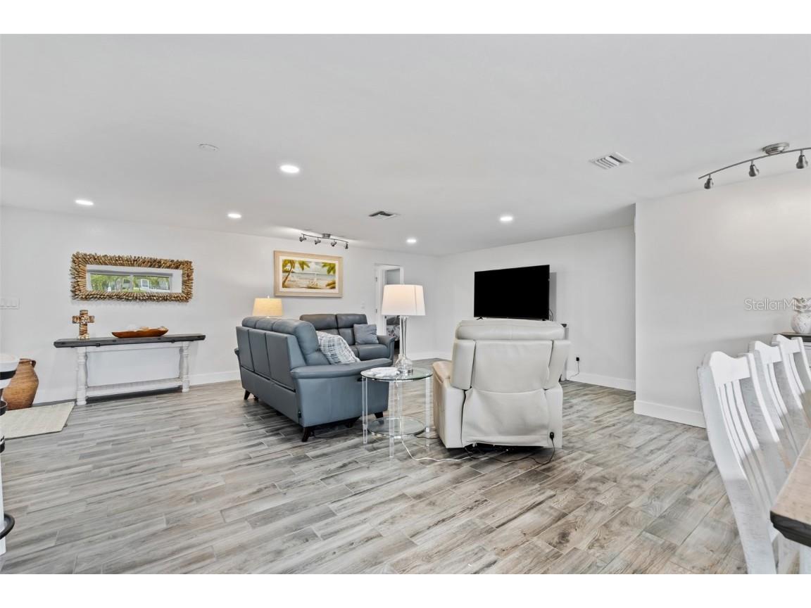 380 Coronado Drive Punta Gorda FL 33950 TB8435986 image4