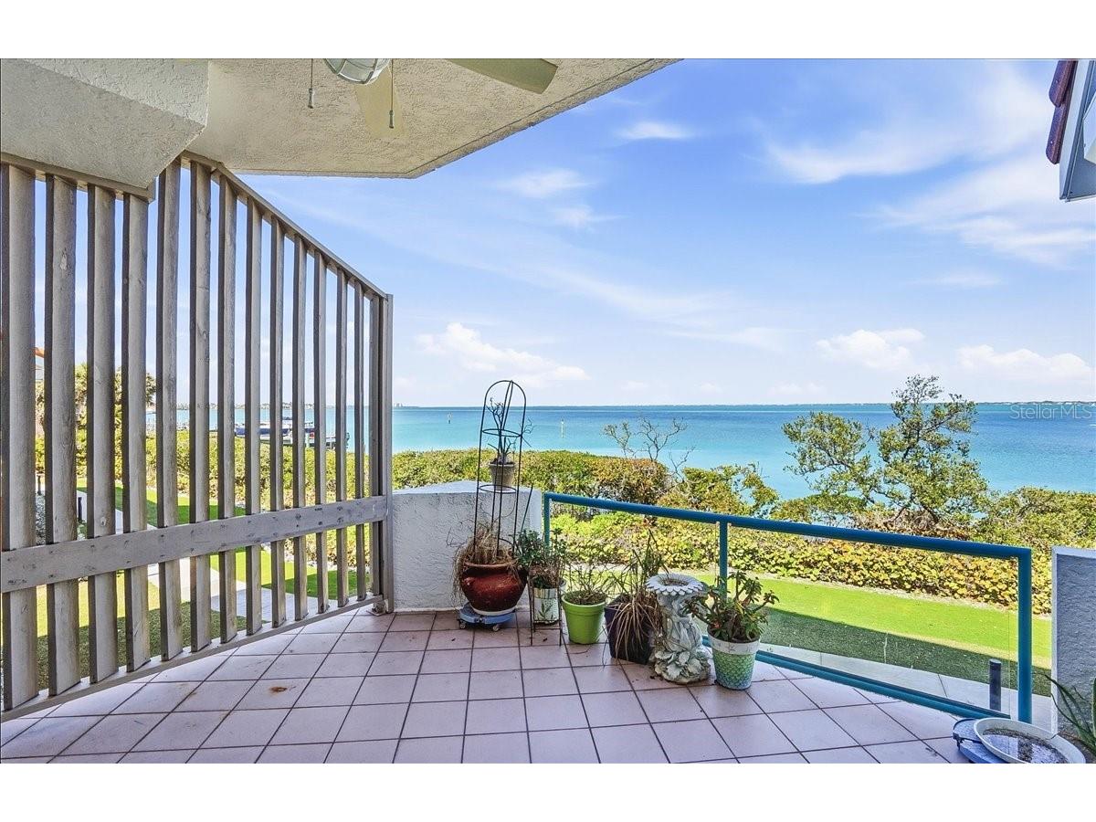 380 Gulf Of Mexico Drive #515 Longboat Key FL 34228 - SARASOTA BAY A4683391 image33