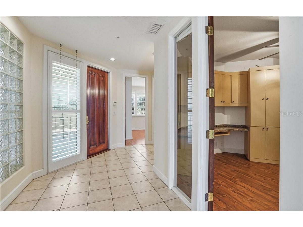 380 Gulf Of Mexico Drive #515 Longboat Key FL 34228 - SARASOTA BAY A4683391 image8