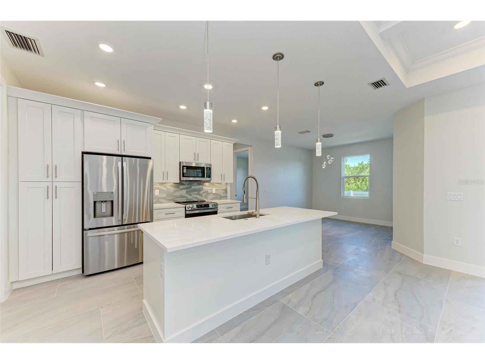 380 Holly Road Venice FL 34293 A4686181 image10