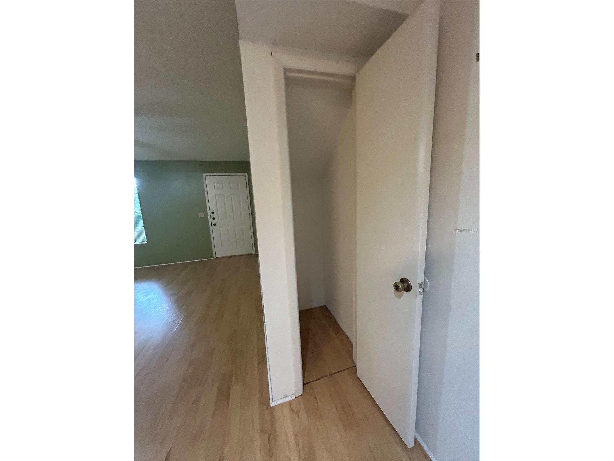 380 Lakepointe Drive #202 Altamonte Springs FL 32701 O6421275 image5