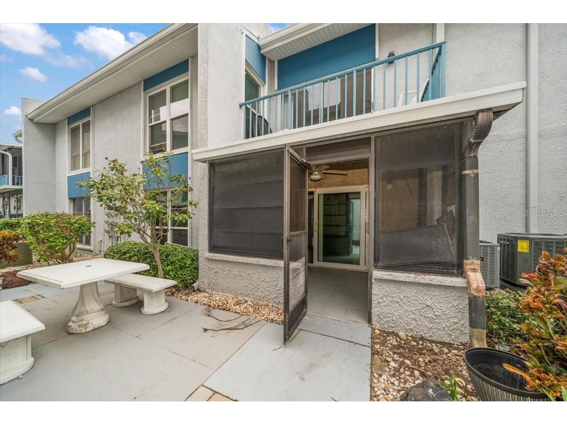 380 Medallion Boulevard #B Madeira Beach FL 33708 TB8339211 image1