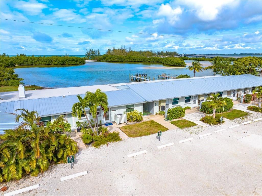 380 N Shore Road #3 Longboat Key FL 34228 A4589890 image1