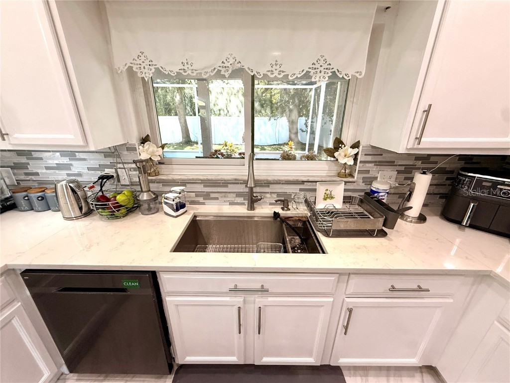 380 Rosalind Lane Oldsmar FL 34677 TB8437475 image23