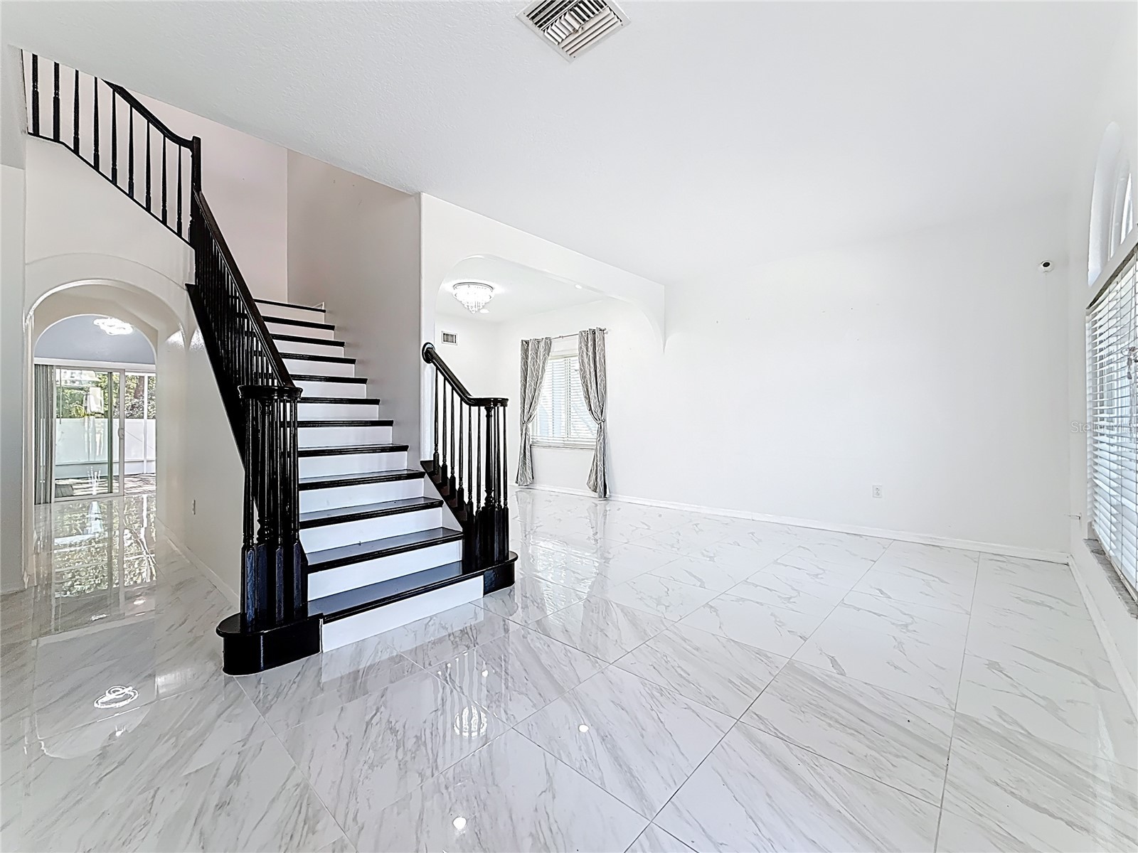 380 Rosalind Lane Oldsmar FL 34677 TB8474772 image9