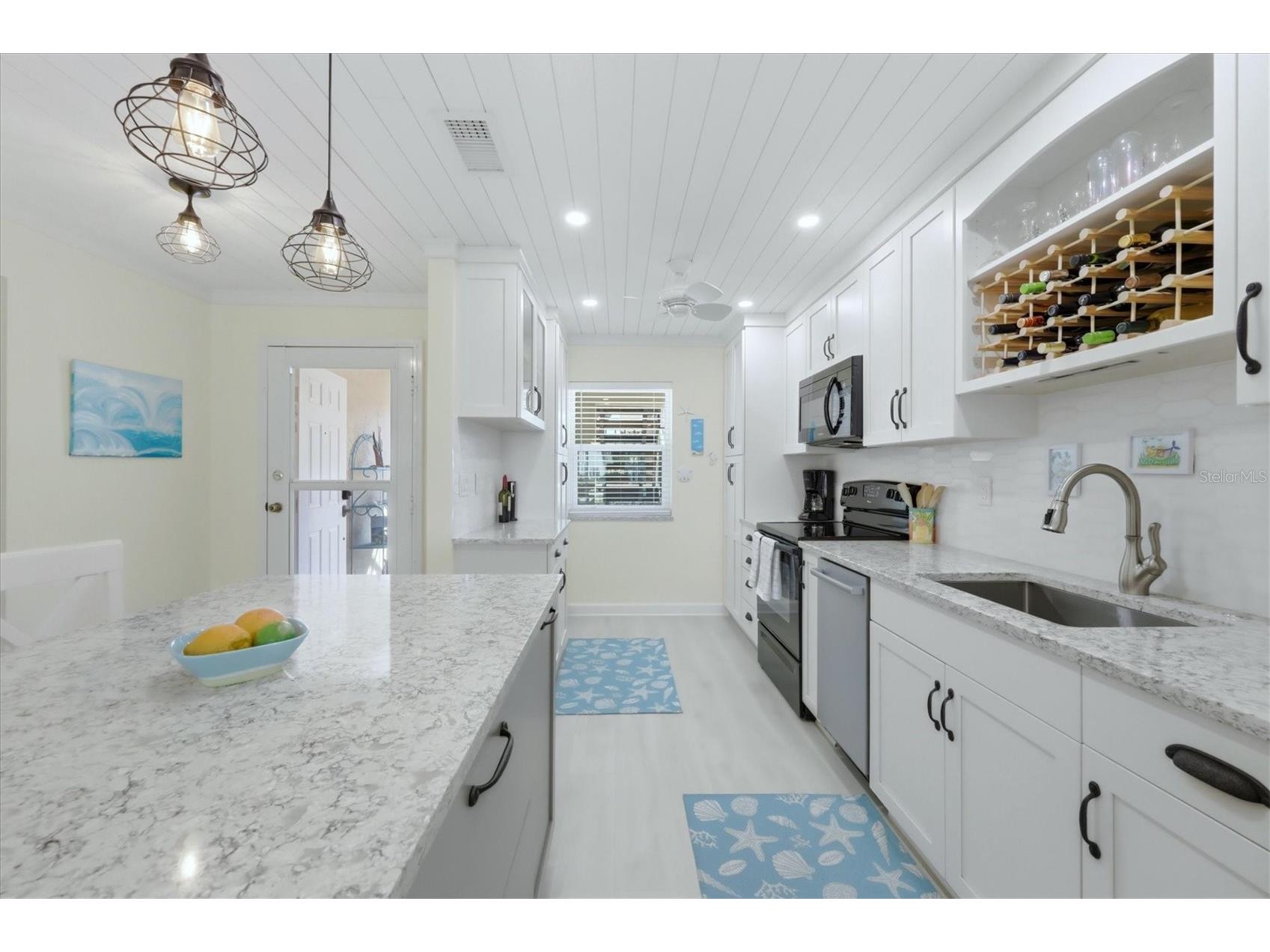 380 Three Lakes Lane #A Venice FL 34285 A4685592 image17