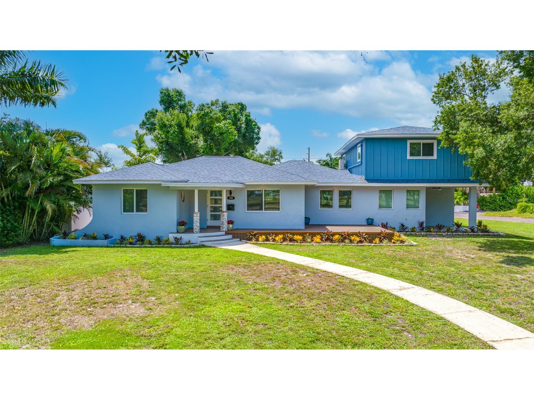 380 Villagrande Avenue S Saint Petersburg FL 33707 TB8526499 image1