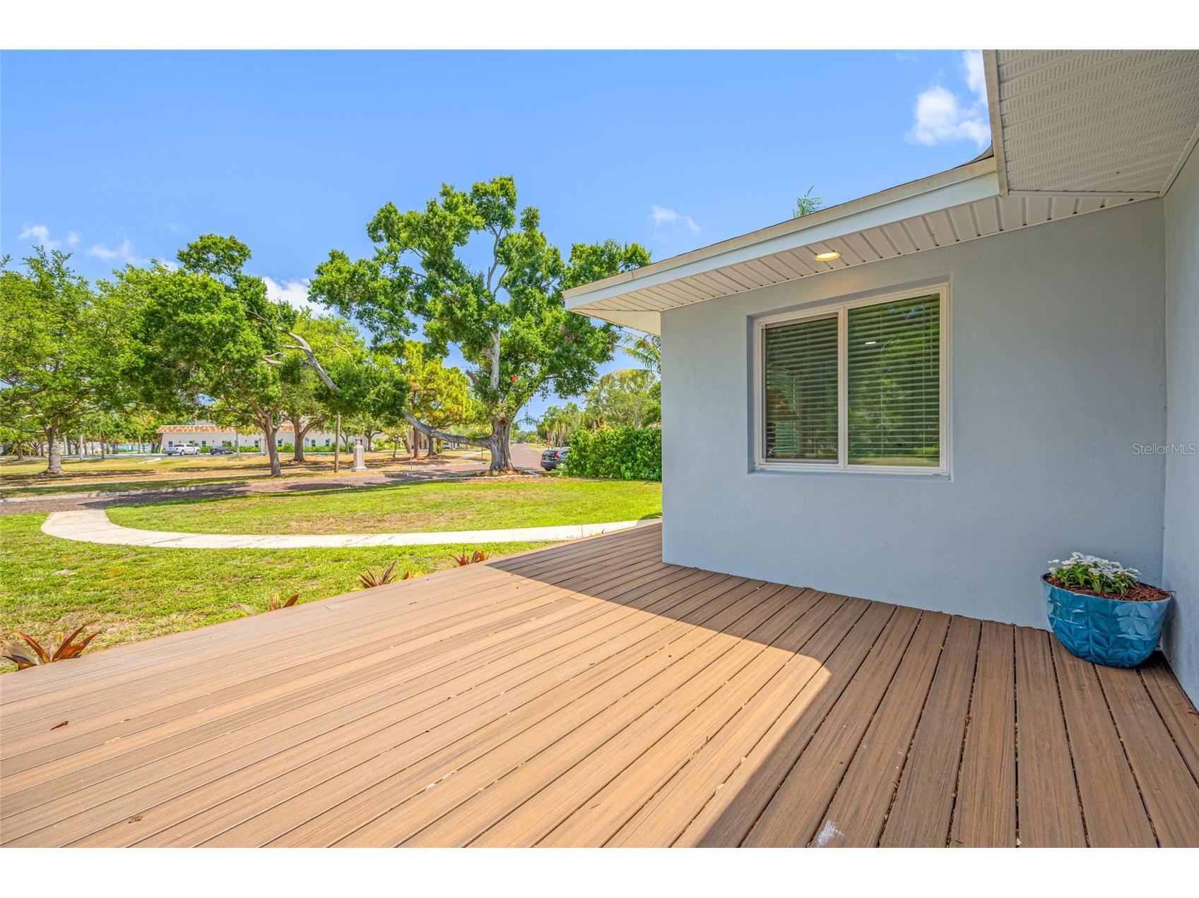 380 Villagrande Avenue S Saint Petersburg FL 33707 TB8526499 image15