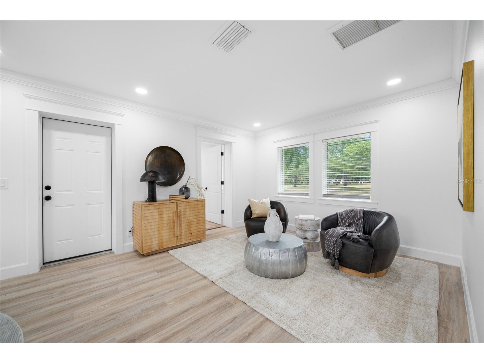 380 Villagrande Avenue S Saint Petersburg FL 33707 TB8526499 image24