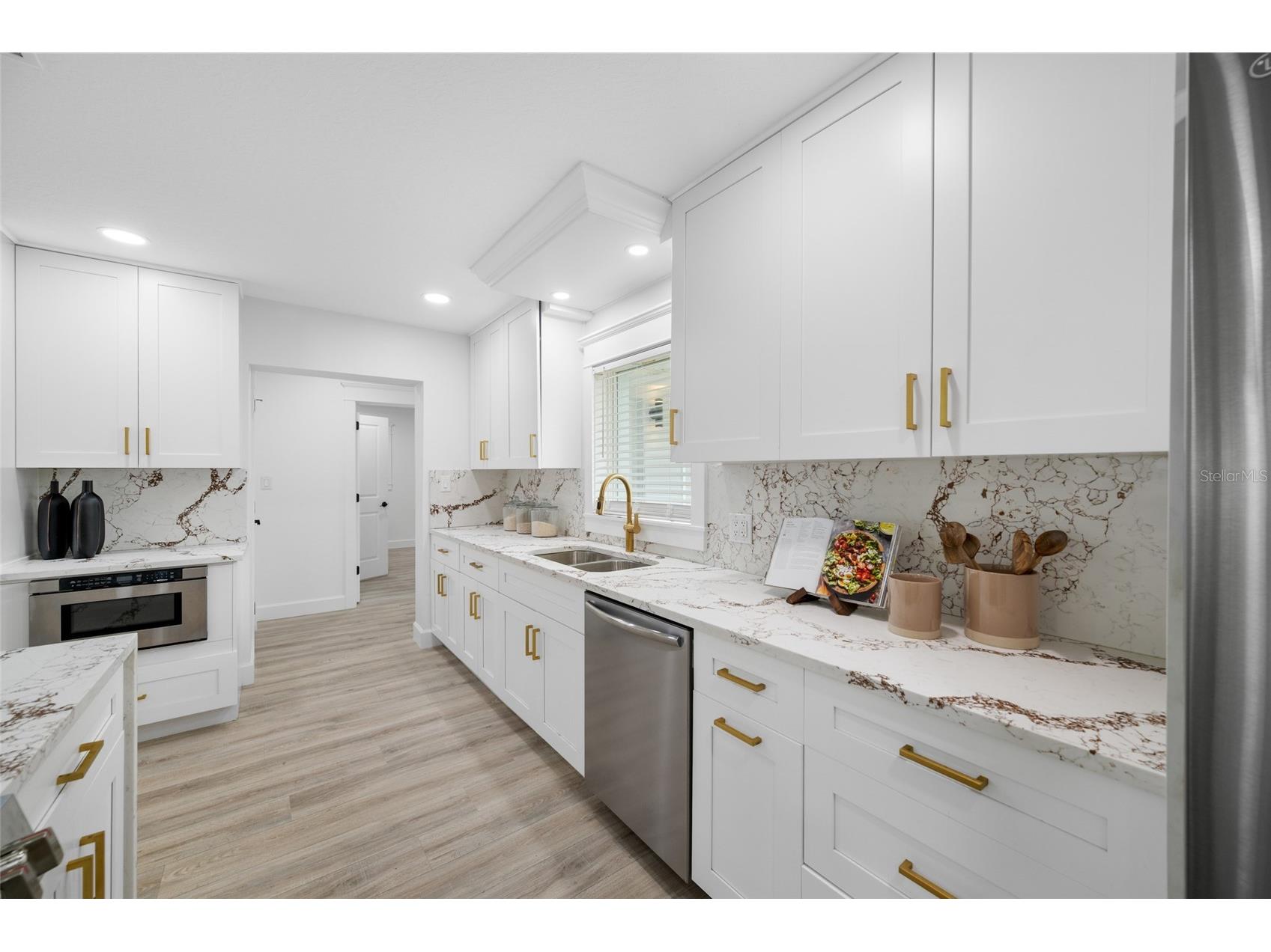 380 Villagrande Avenue S Saint Petersburg FL 33707 TB8526499 image28