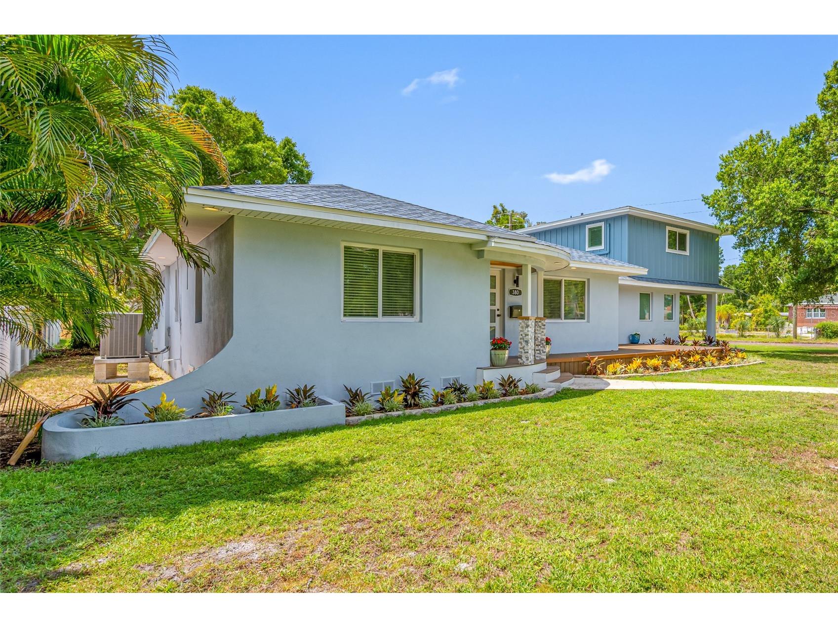 380 Villagrande Avenue S Saint Petersburg FL 33707 TB8526499 image3