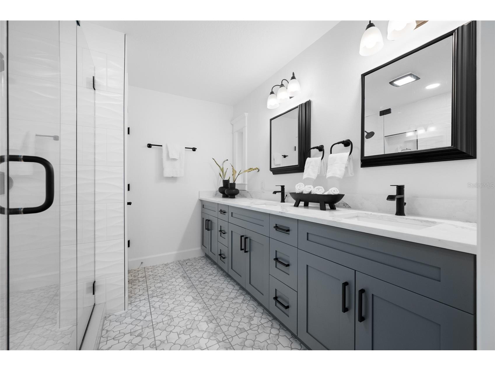 380 Villagrande Avenue S Saint Petersburg FL 33707 TB8526499 image44