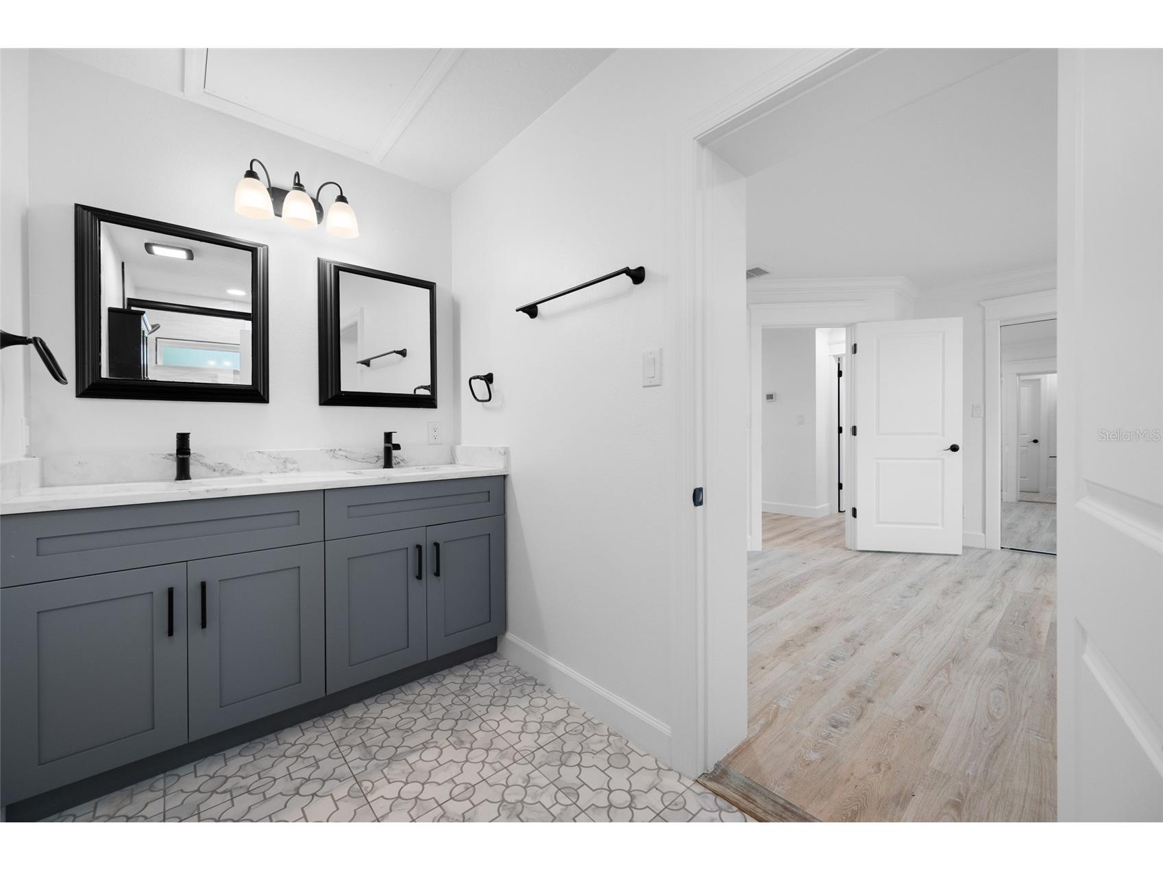 380 Villagrande Avenue S Saint Petersburg FL 33707 TB8526499 image61