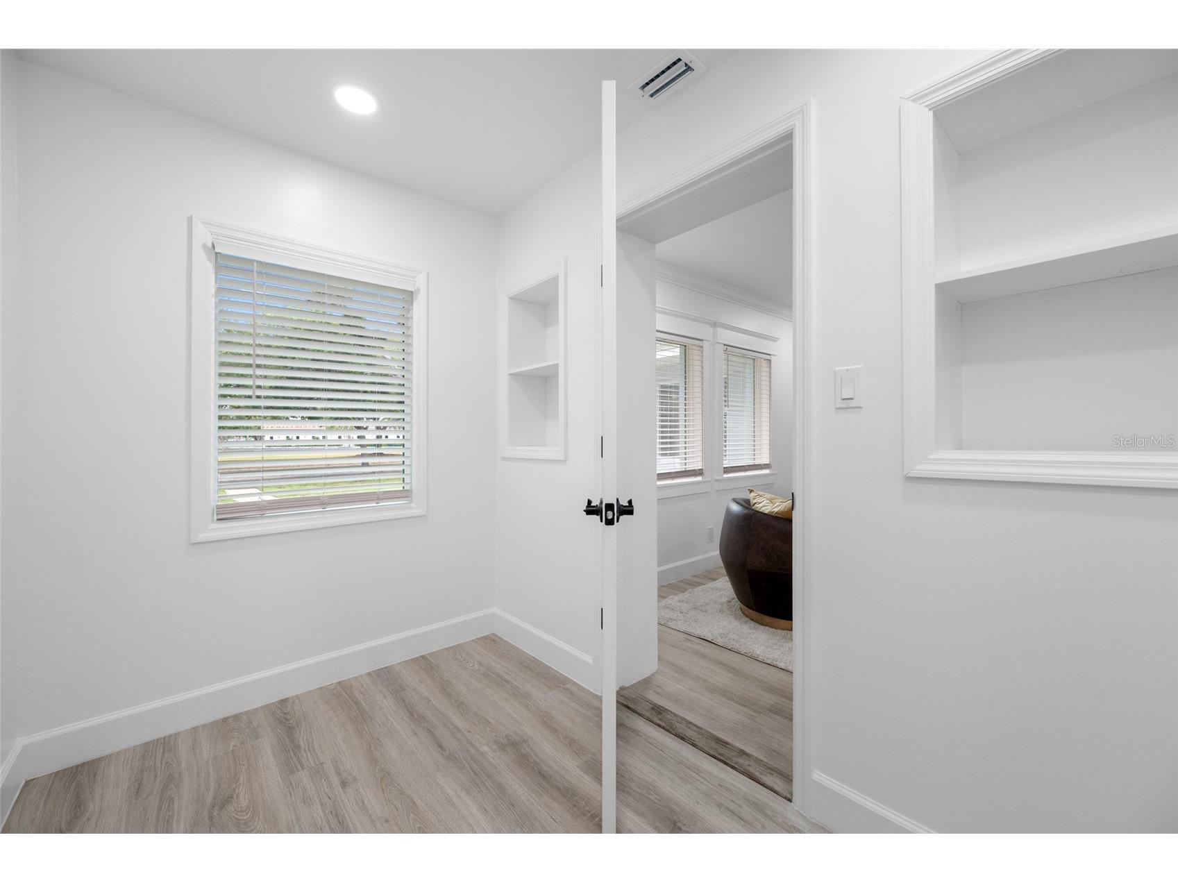 380 Villagrande Avenue S Saint Petersburg FL 33707 TB8526499 image65