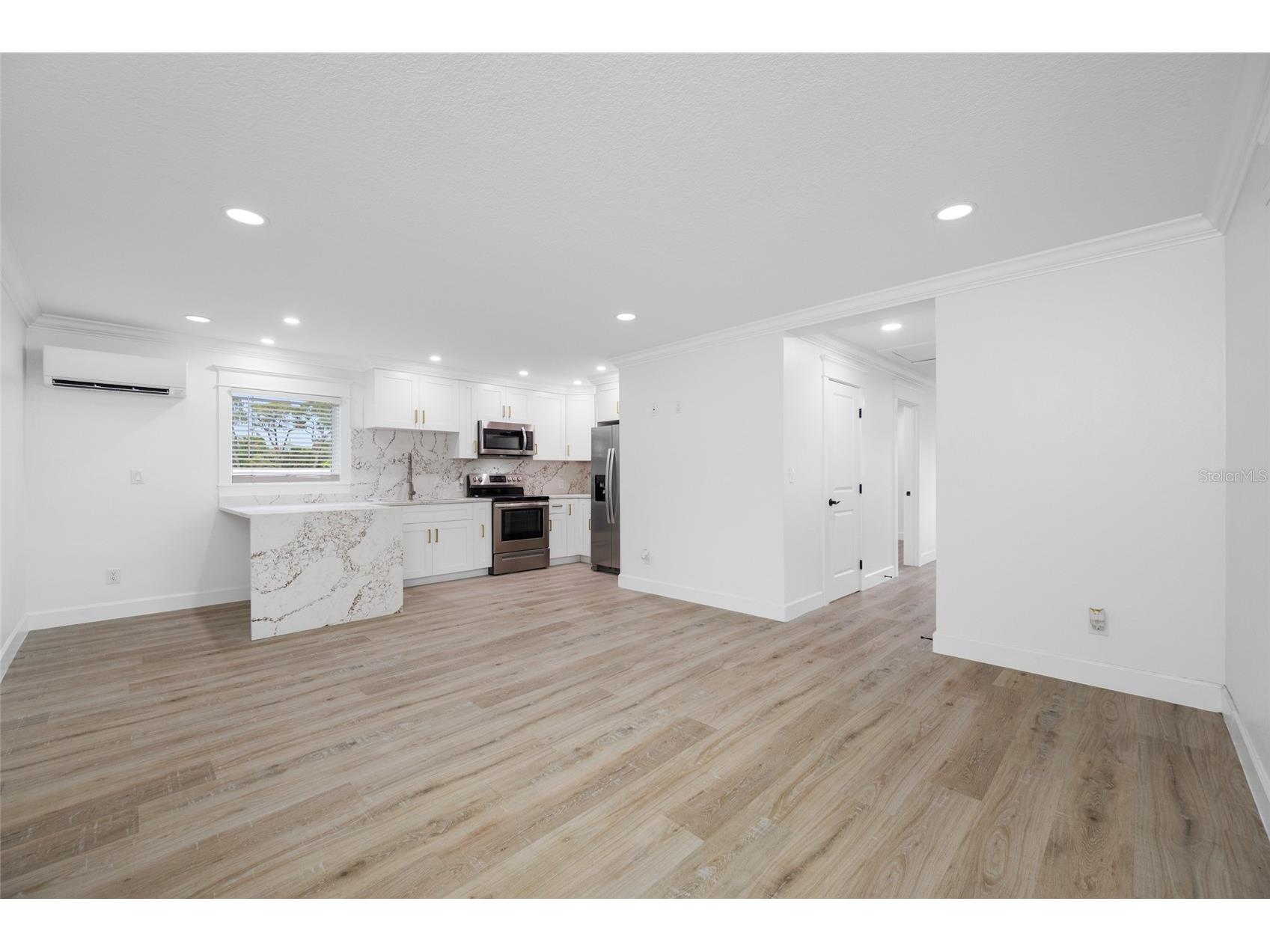 380 Villagrande Avenue S Saint Petersburg FL 33707 TB8526499 image76