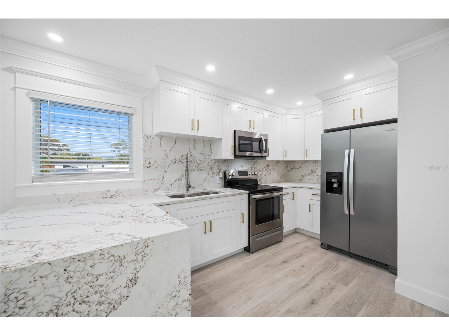 380 Villagrande Avenue S Saint Petersburg FL 33707 TB8526499 image78