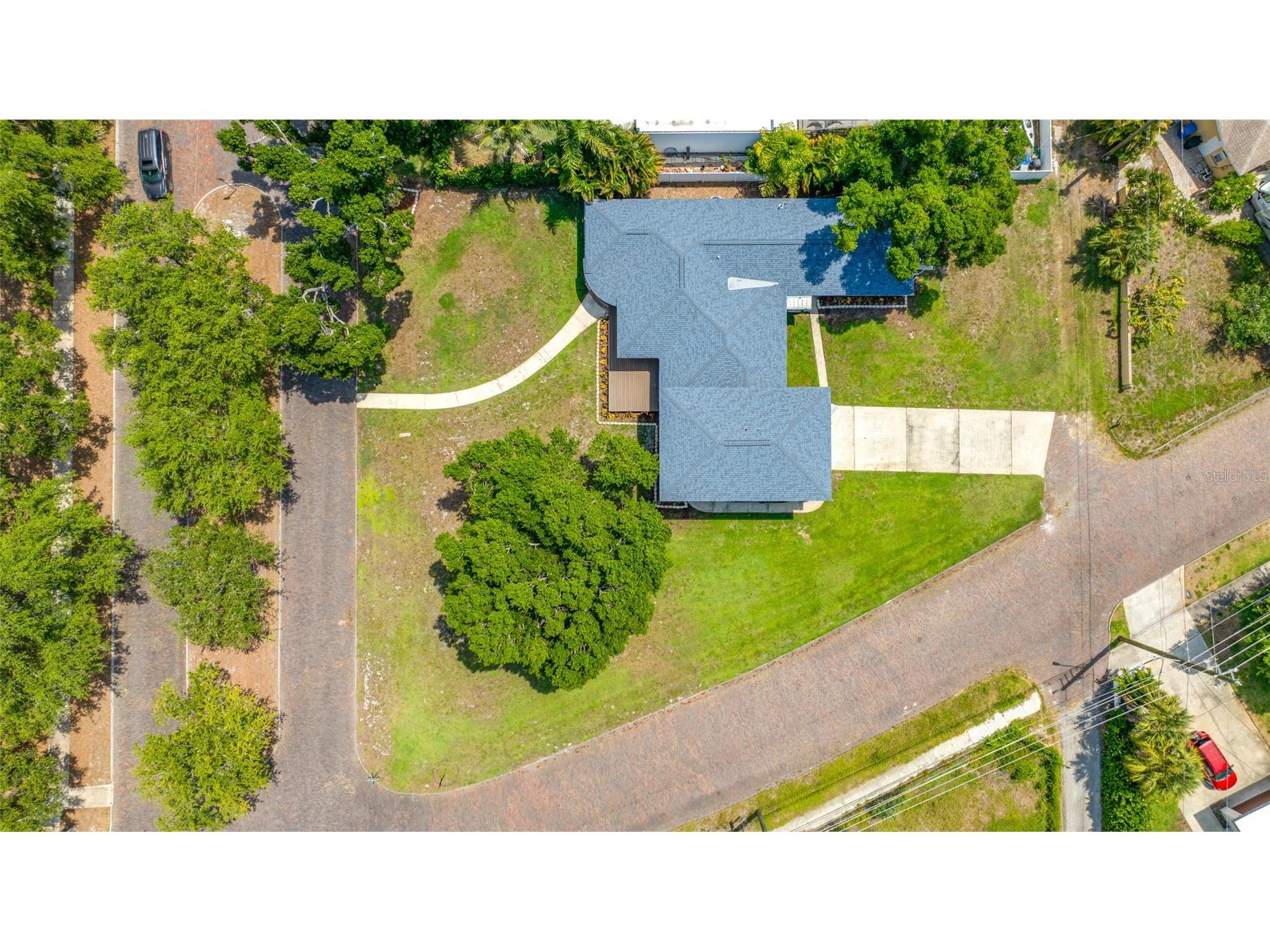 380 Villagrande Avenue S Saint Petersburg FL 33707 TB8526499 image85