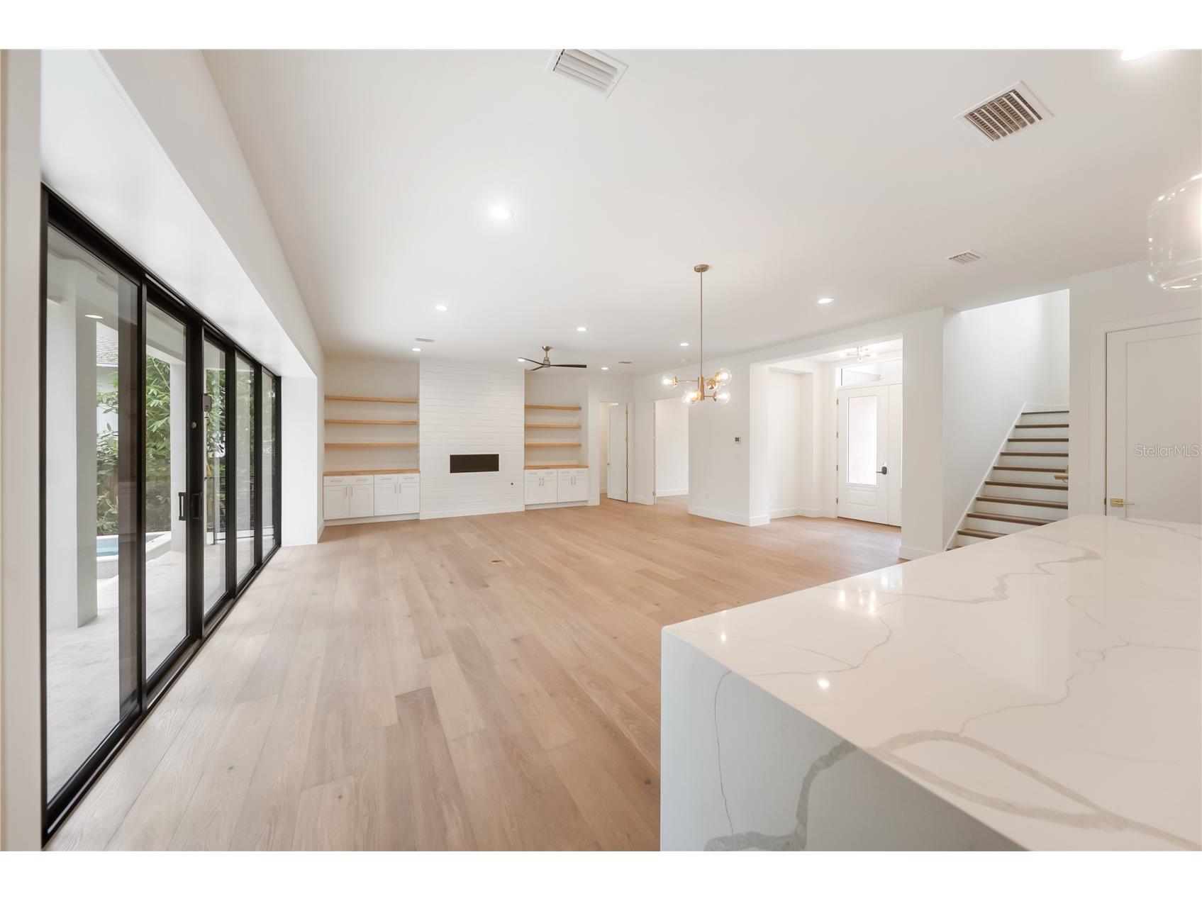 3800 Flores Avenue Sarasota FL 34239 A4695844 image25