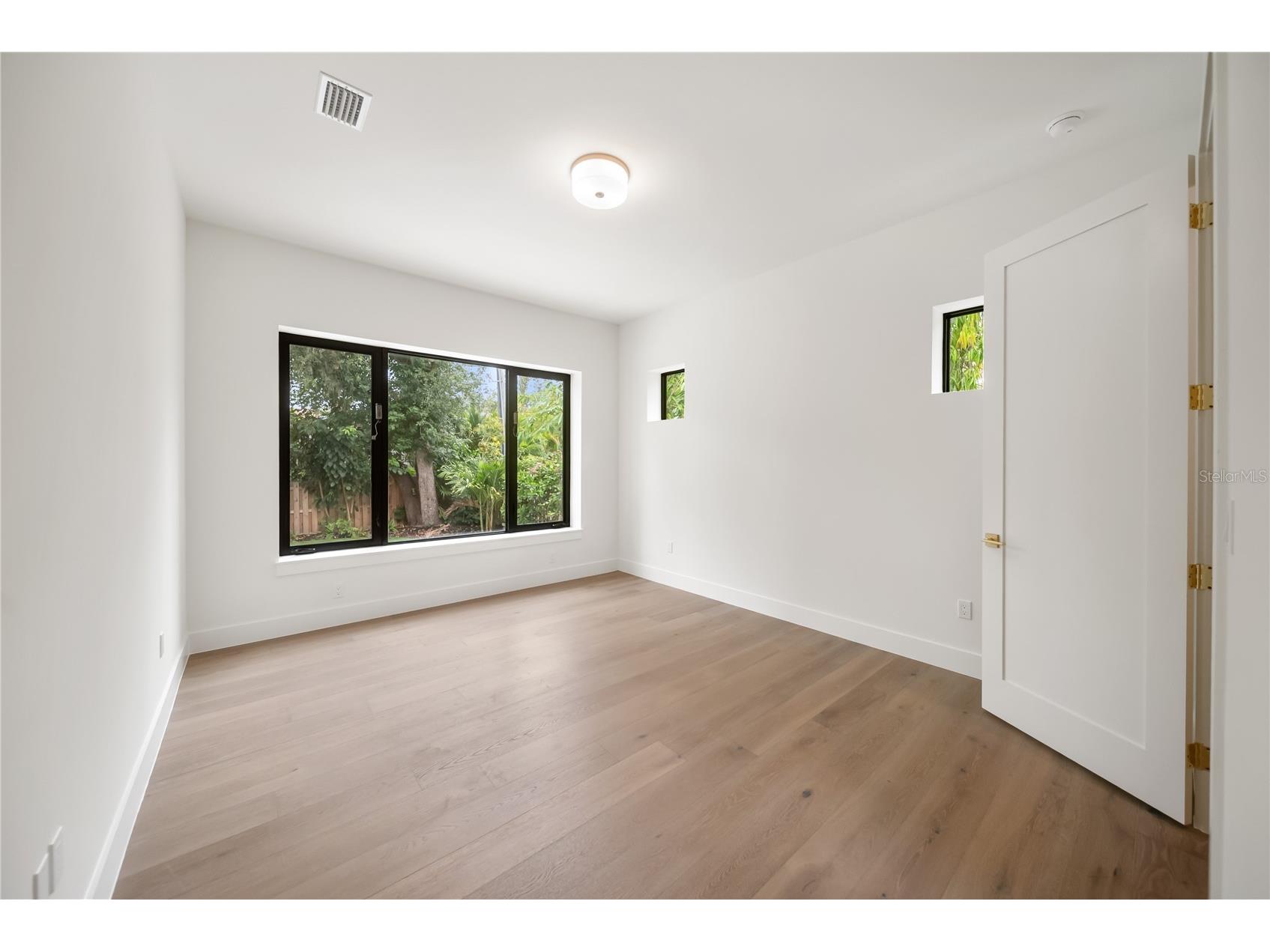 3800 Flores Avenue Sarasota FL 34239 A4695844 image31