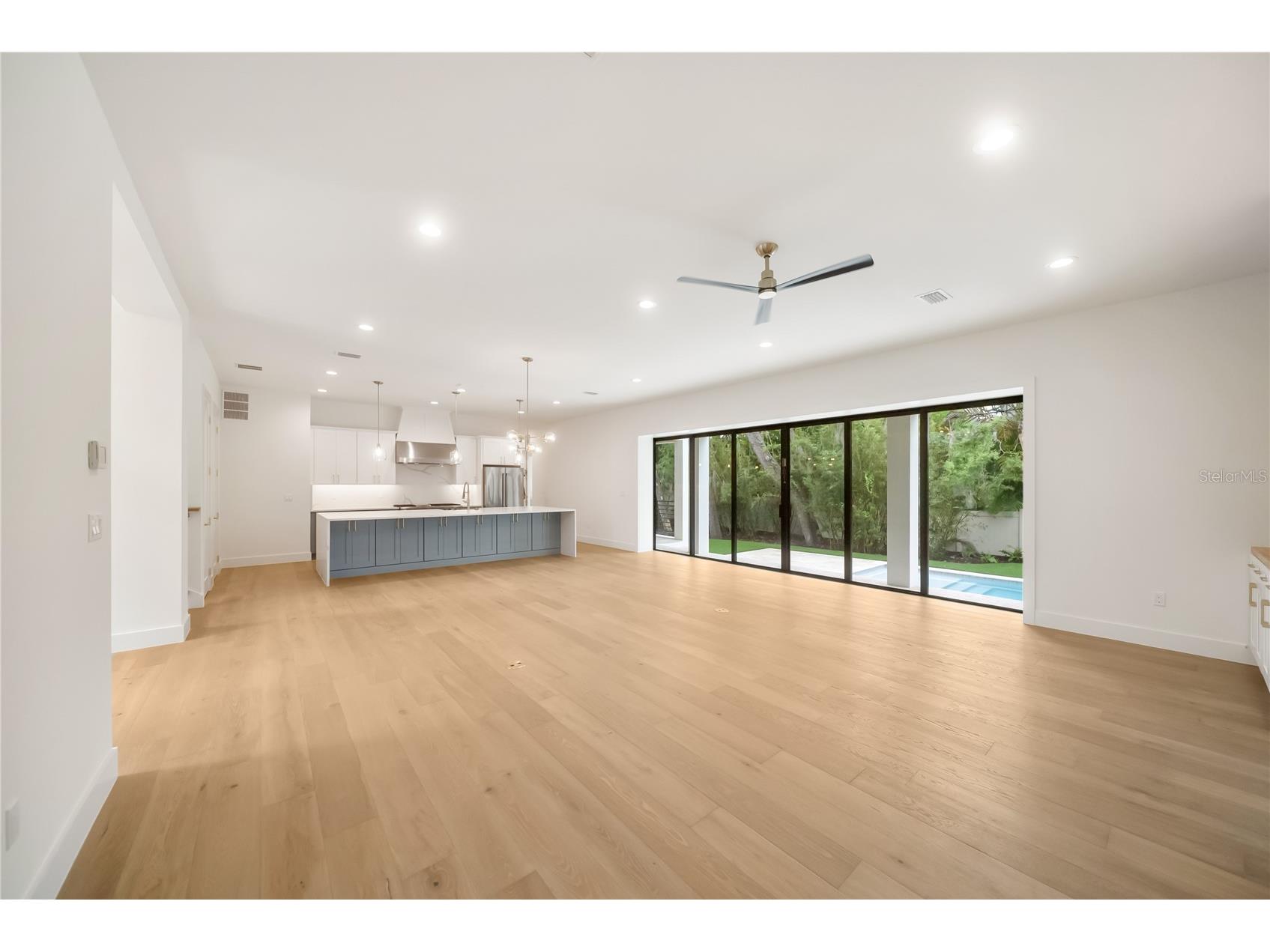 3800 Flores Avenue Sarasota FL 34239 A4695844 image36